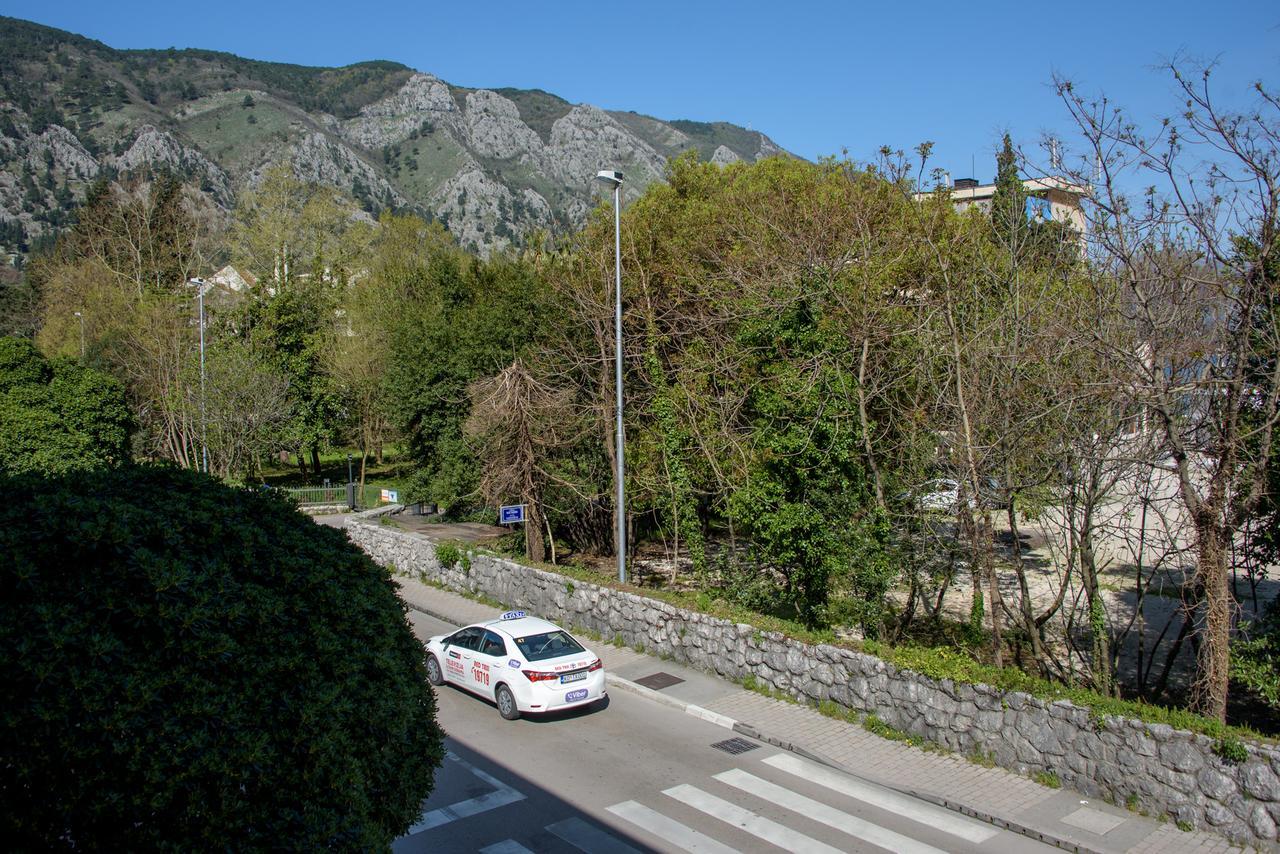 Apartman Dijana Cattaro Esterno foto
