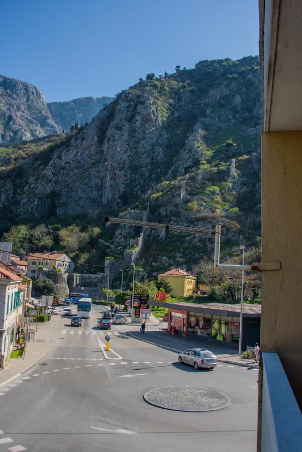 Apartman Dijana Cattaro Esterno foto