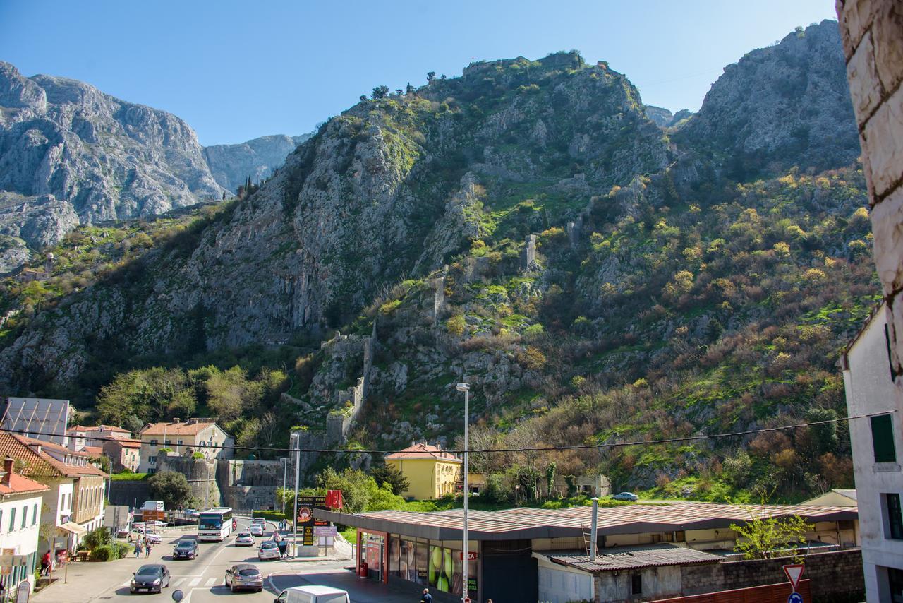 Apartman Dijana Cattaro Esterno foto