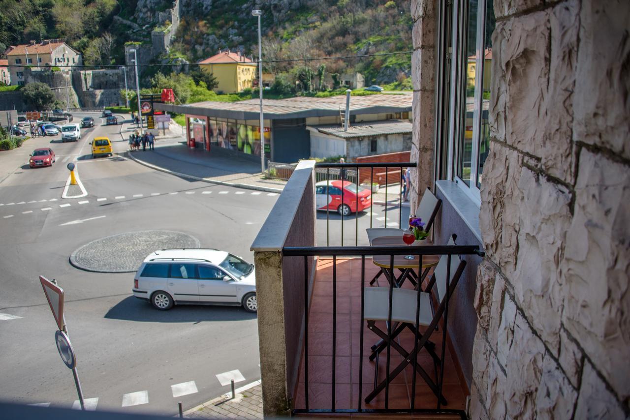 Apartman Dijana Cattaro Esterno foto